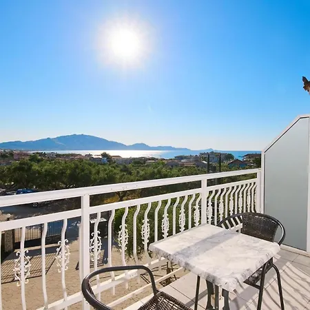 Armonia By Zante Plaza Bed & Breakfast 2*